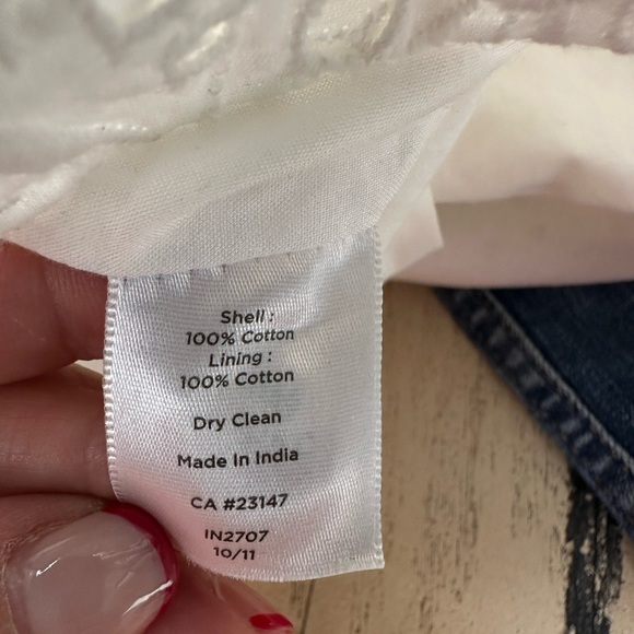 Talbots White Eyelet Lace Dress
Size: 6P (Petite) - Picture 5 of 7